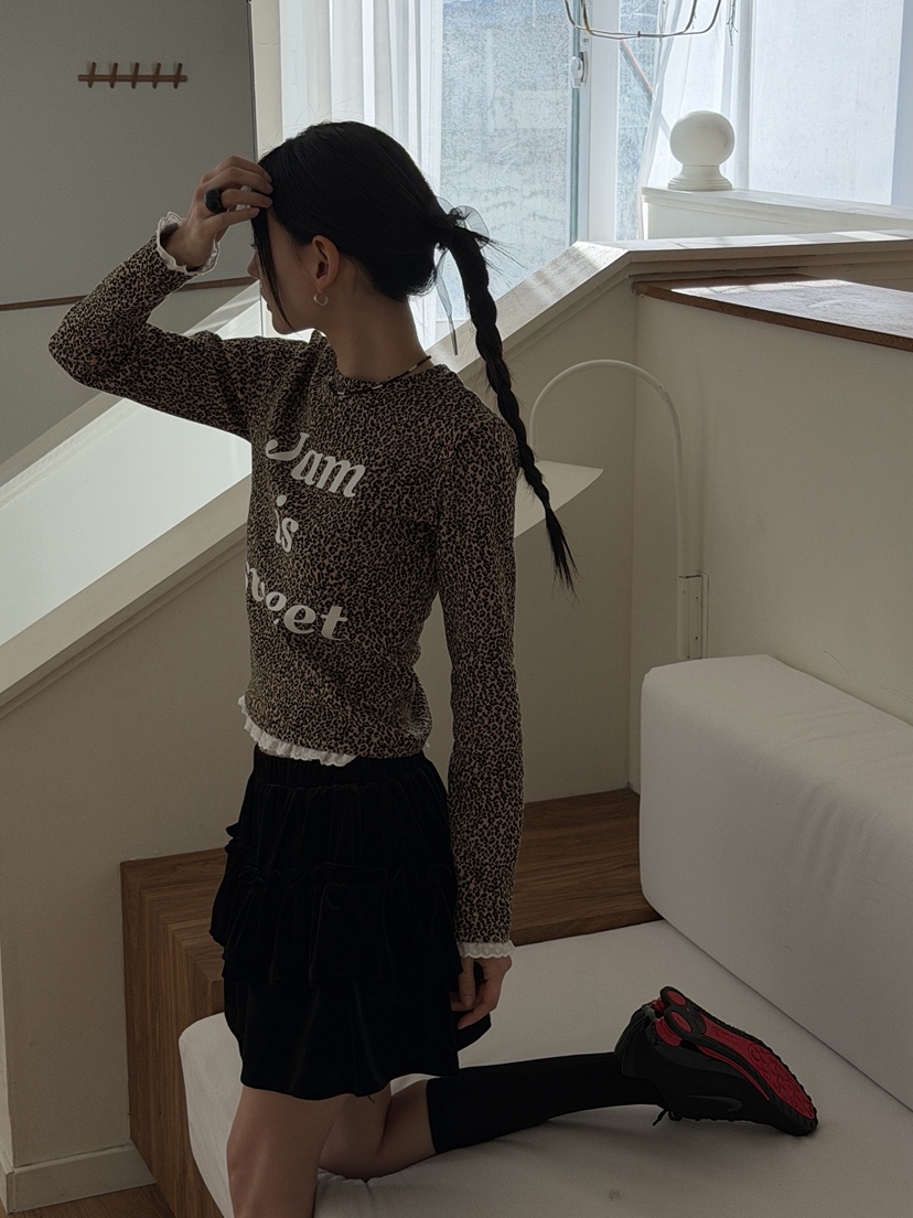 MORE THAN-P東大門㊣實拍女裝新款25秋冬熱賣人氣長袖T恤MORE THAN長袖T恤