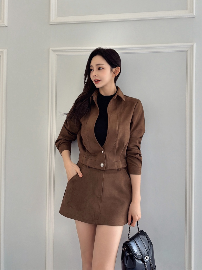 CLOTH東大門㊣直郵女裝新品真品25秋冬休閑熱賣人氣裙褲絨面革CLOTH裙褲圖色2