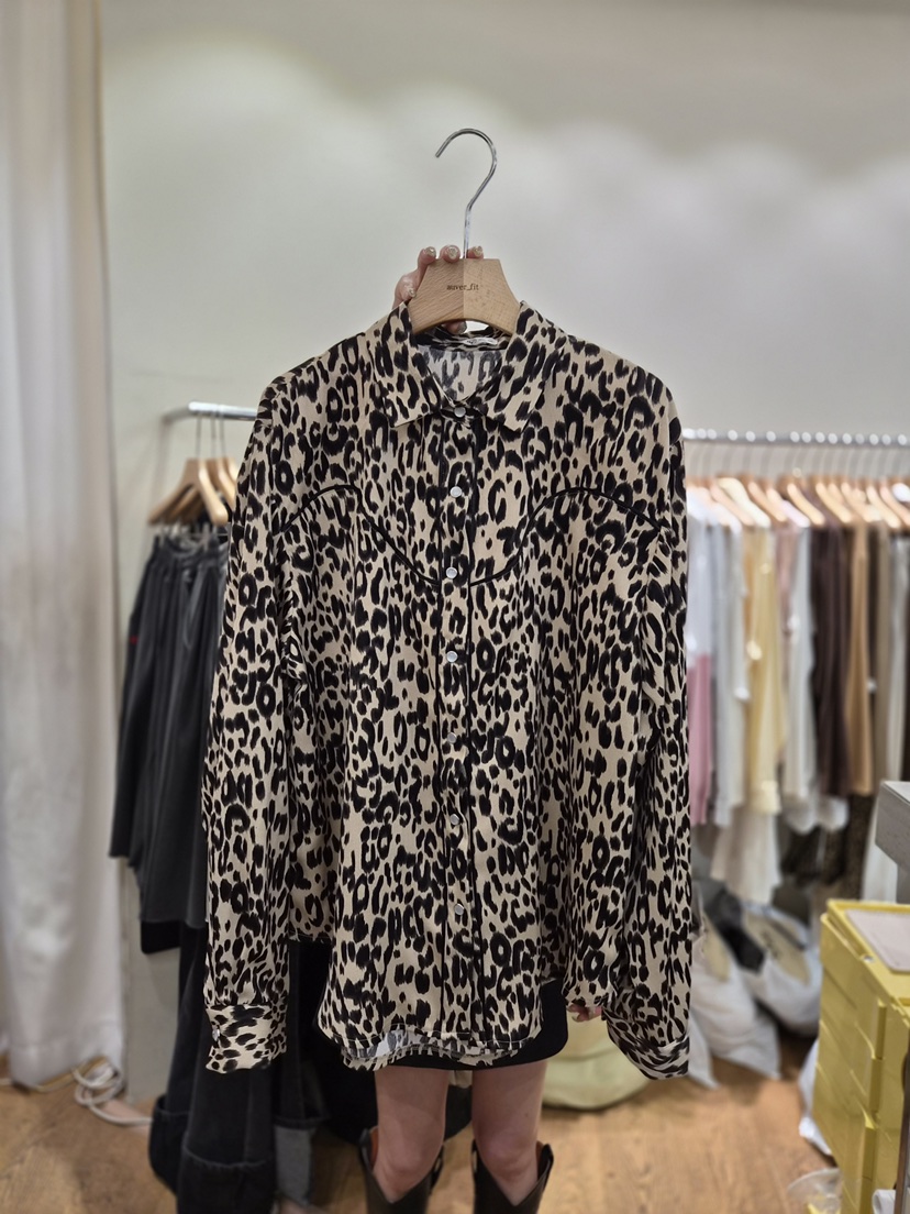 AUVERFIT韓國直郵㊣女士新款真品人氣職業25秋冬襯衫蕾絲衫AUVERFIT襯衫/蕾絲衫圖色2