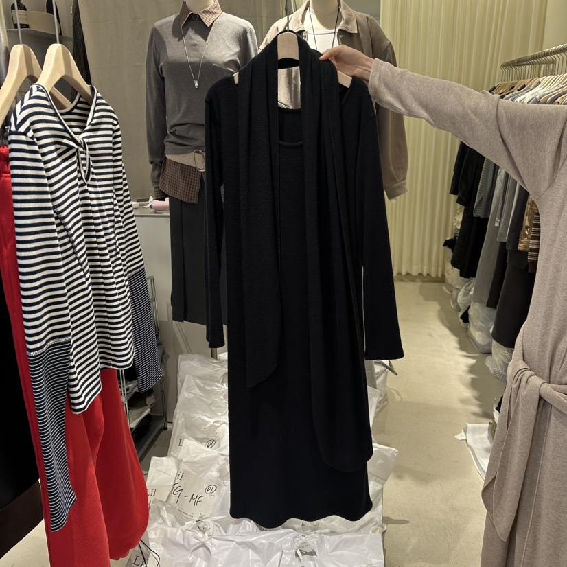 LIL東大門㊣直郵女士新款時尚人氣熱賣連衣裙不含配飾含圍巾LIL連衣裙圖色4黑色