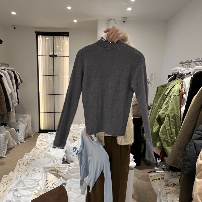 VENIR-a東大門㊣實拍女裝新款人氣25秋冬時尚休閑職業長袖T恤VENIR-a長袖T恤