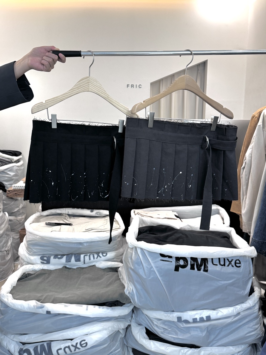 FRIC韓國直郵㊣女士新品推薦人氣休閑真品熱賣短裙棉質褶皺FRIC短裙