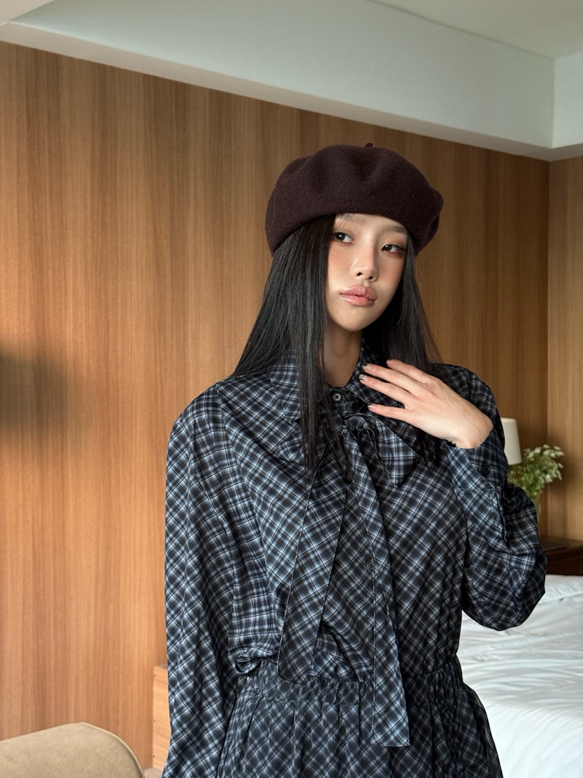 TRIPLE SEVEN東大門㊣直郵女裝新款25秋冬襯衫蕾絲衫不含配飾TRIPLE SEVEN襯衫/蕾絲衫