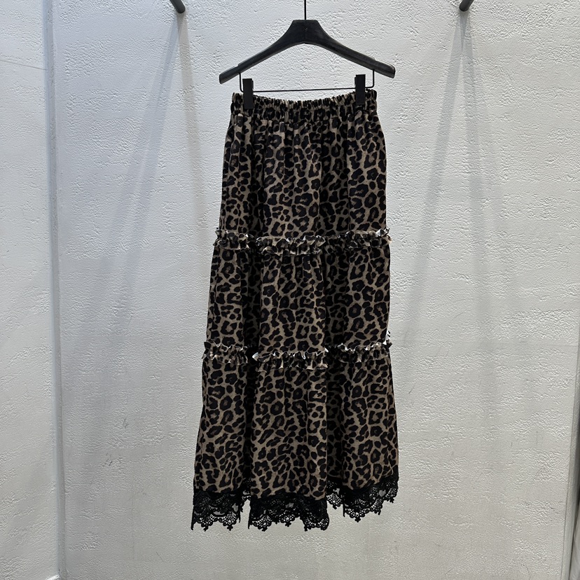 TRIPLE SEVEN東大門㊣實拍女裝新款時尚人氣真品長裙圓點褶邊TRIPLE SEVEN長裙圖色3