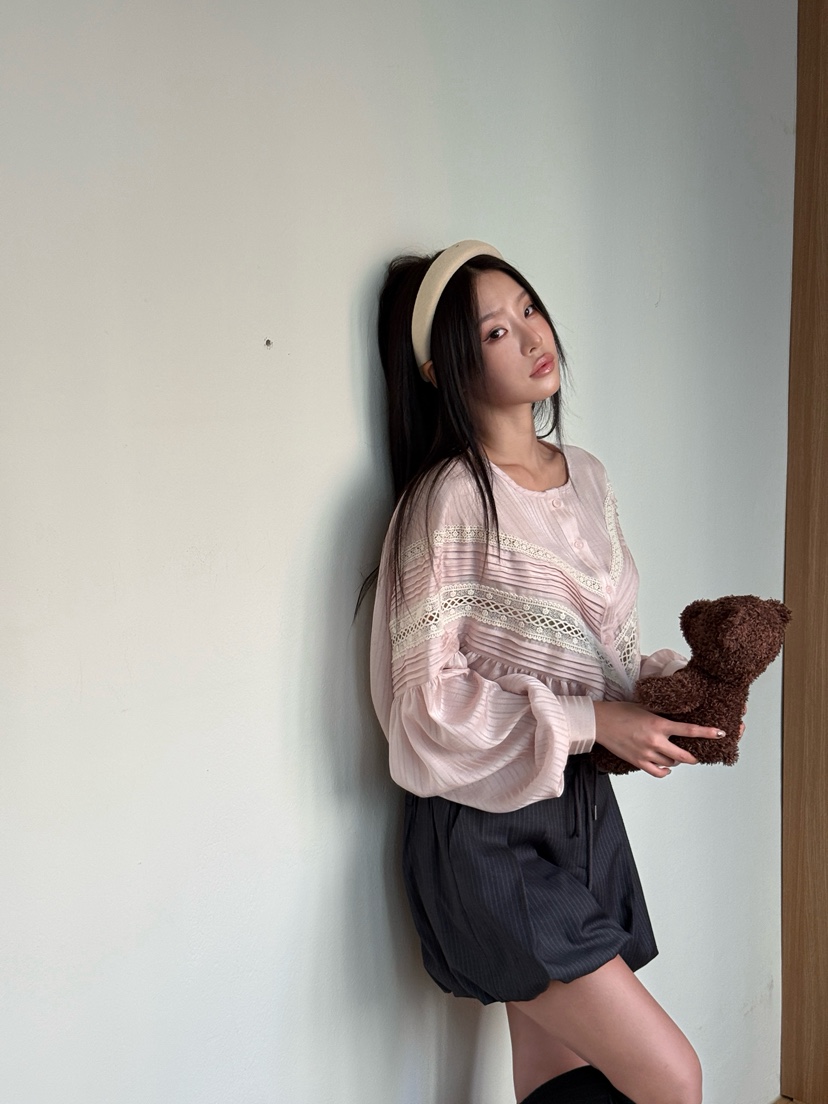 TRIPLE SEVEN東大門㊣直郵女裝新品25秋冬人氣推薦襯衫蕾絲衫TRIPLE SEVEN襯衫/蕾絲衫