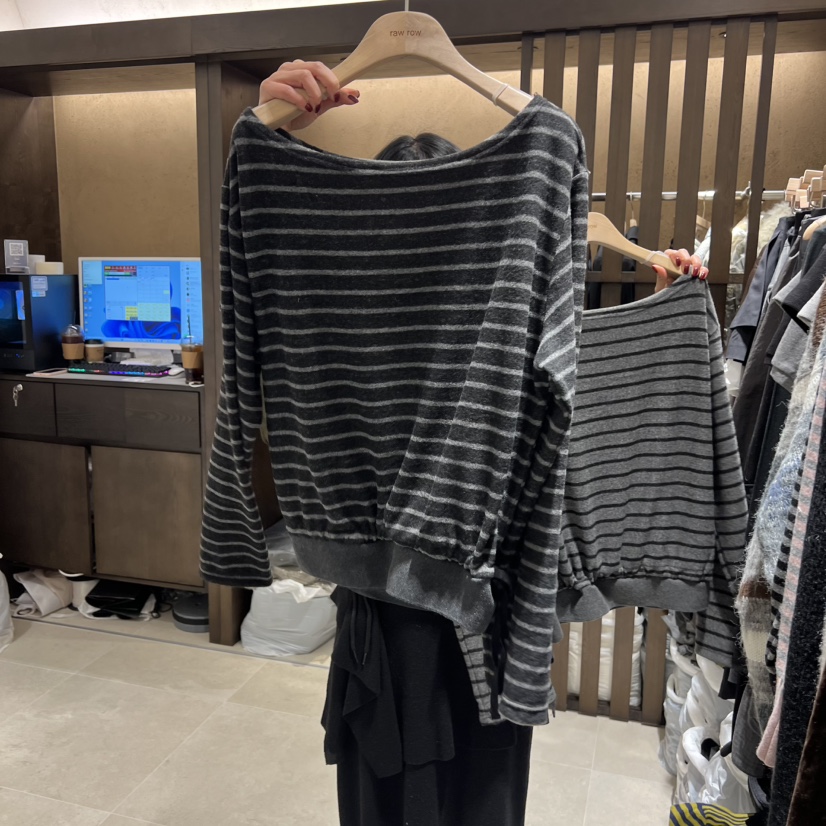 RAWROW東大門㊣實拍女裝新品25秋冬職業人氣休閑熱賣時尚衛衣RAWROW衛衣圖色2