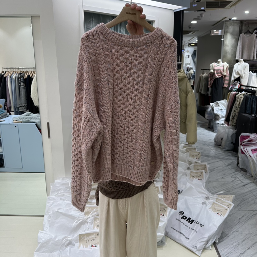 OURMOMENT東大門㊣直郵女士新款25秋冬熱賣時尚真品職業針織衫OURMOMENT針織衫