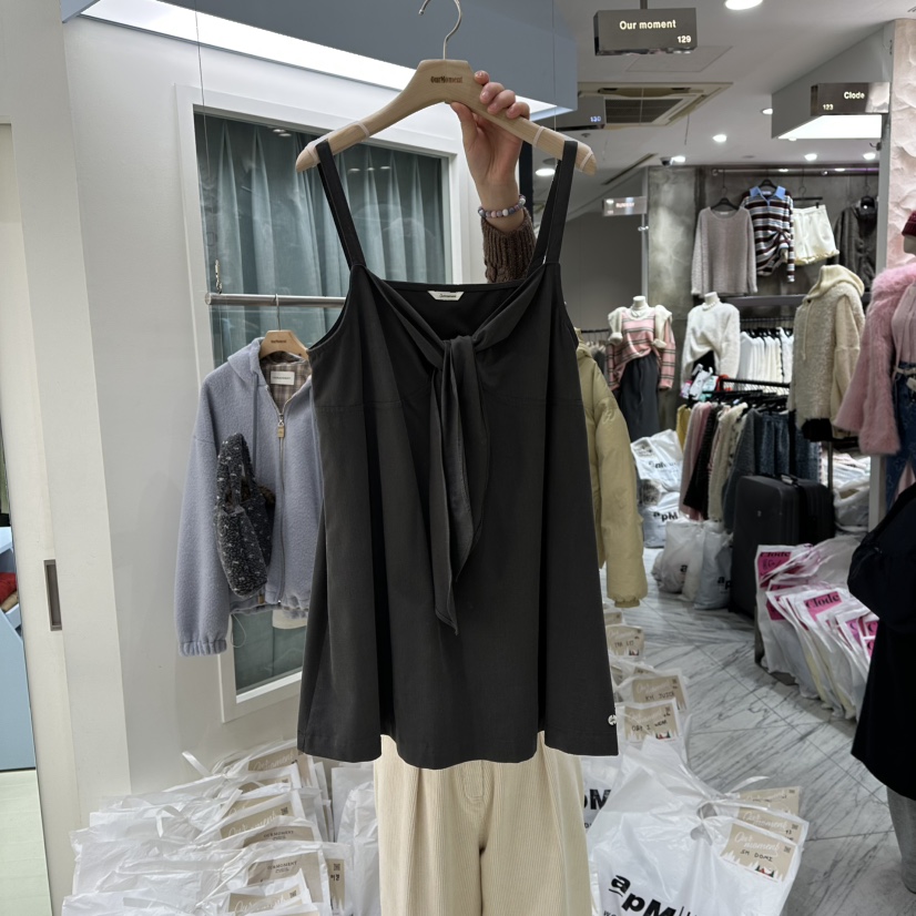 OURMOMENT東大門㊣代購女裝新品人氣時尚25秋冬熱賣推薦連衣裙OURMOMENT連衣裙圖色2