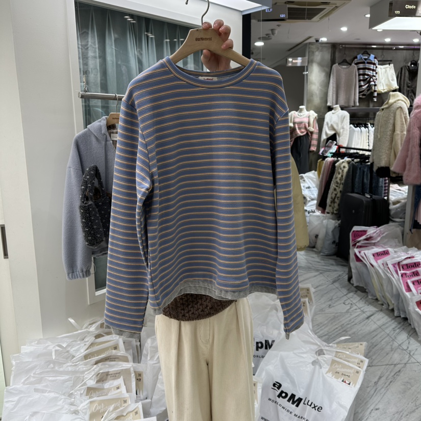 OURMOMENT韓國直郵㊣女裝新款人氣職業真品熱賣休閑長袖T恤OURMOMENT長袖T恤圖色2