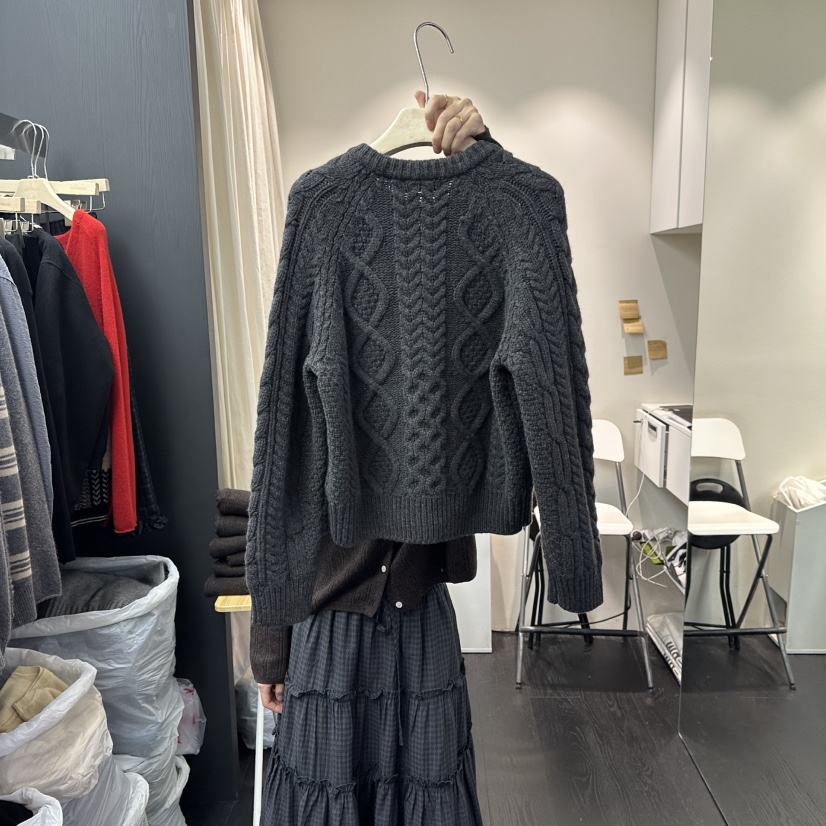 SALT BREAD韓國代購㊣女士新品熱賣時尚推薦人氣職業針織衫SALT BREAD針織衫