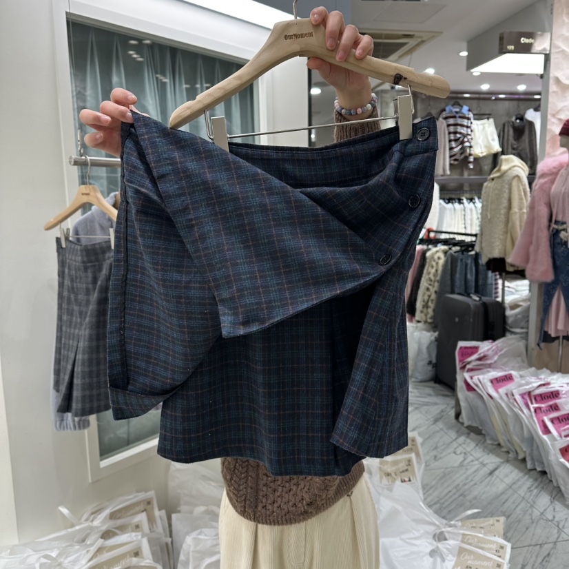 OURMOMENT東大門㊣直郵女士新品25秋冬推薦熱賣職業真品短褲OURMOMENT短褲