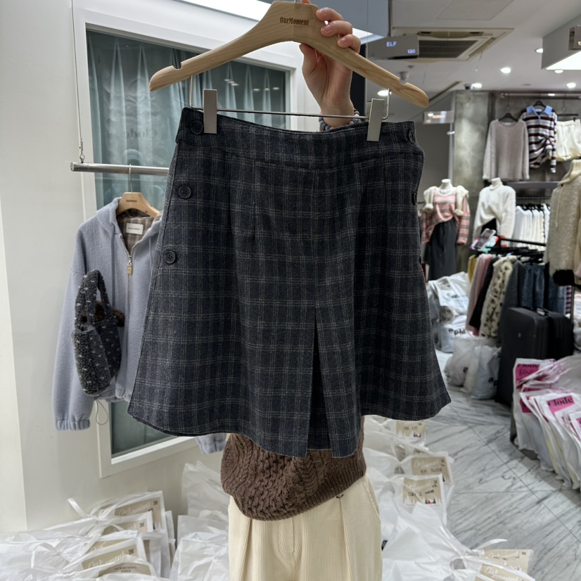 OURMOMENT東大門㊣直郵女士新品25秋冬推薦熱賣職業真品短褲OURMOMENT短褲圖色3