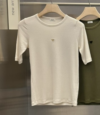 VELVET UNDERGROUND韓國代購㊣女士新款熱賣時尚25秋冬T恤VELVET UNDERGROUNDT恤