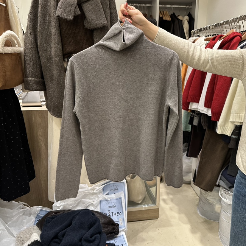 MELO東大門㊣實拍女裝新款真品推薦職業25秋冬時尚熱賣長袖T恤MELO長袖T恤圖色4