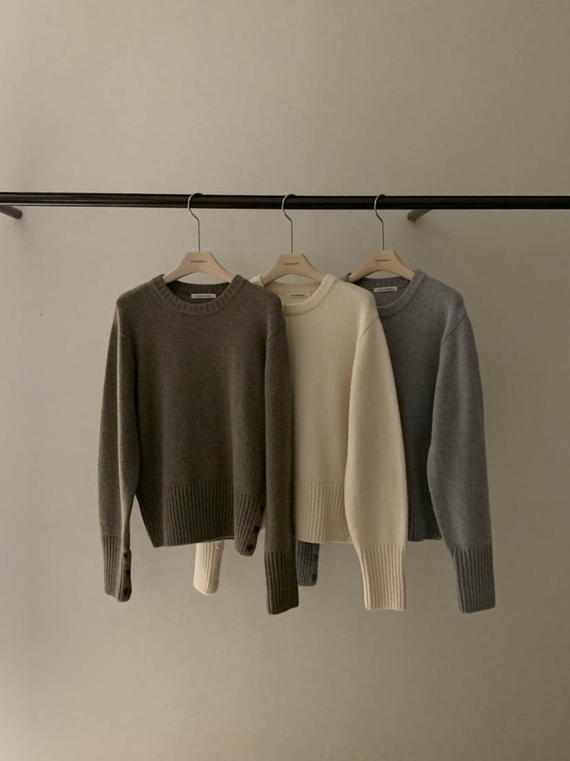 ANDYOUBROWN東大門㊣代購女士新款真品熱賣時尚推薦人氣針織衫ANDYOUBROWN針織衫圖色2左二色