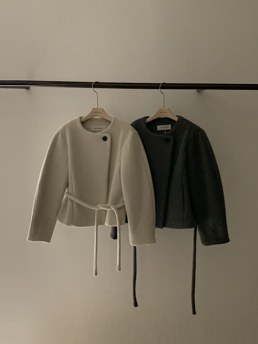 ANDYOUBROWN韓國代購㊣女裝新款熱賣時尚25秋冬短款大衣含腰帶ANDYOUBROWN短款大衣