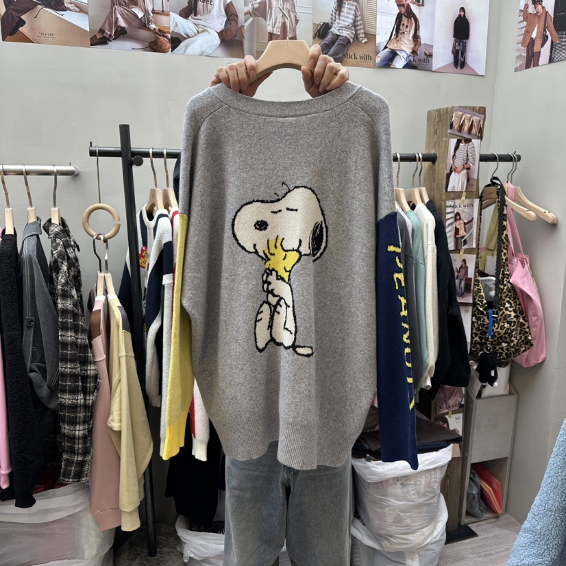 STICK WITH東大門㊣直郵女士新款真品推薦針織衫史努比開衫STICK WITH針織衫