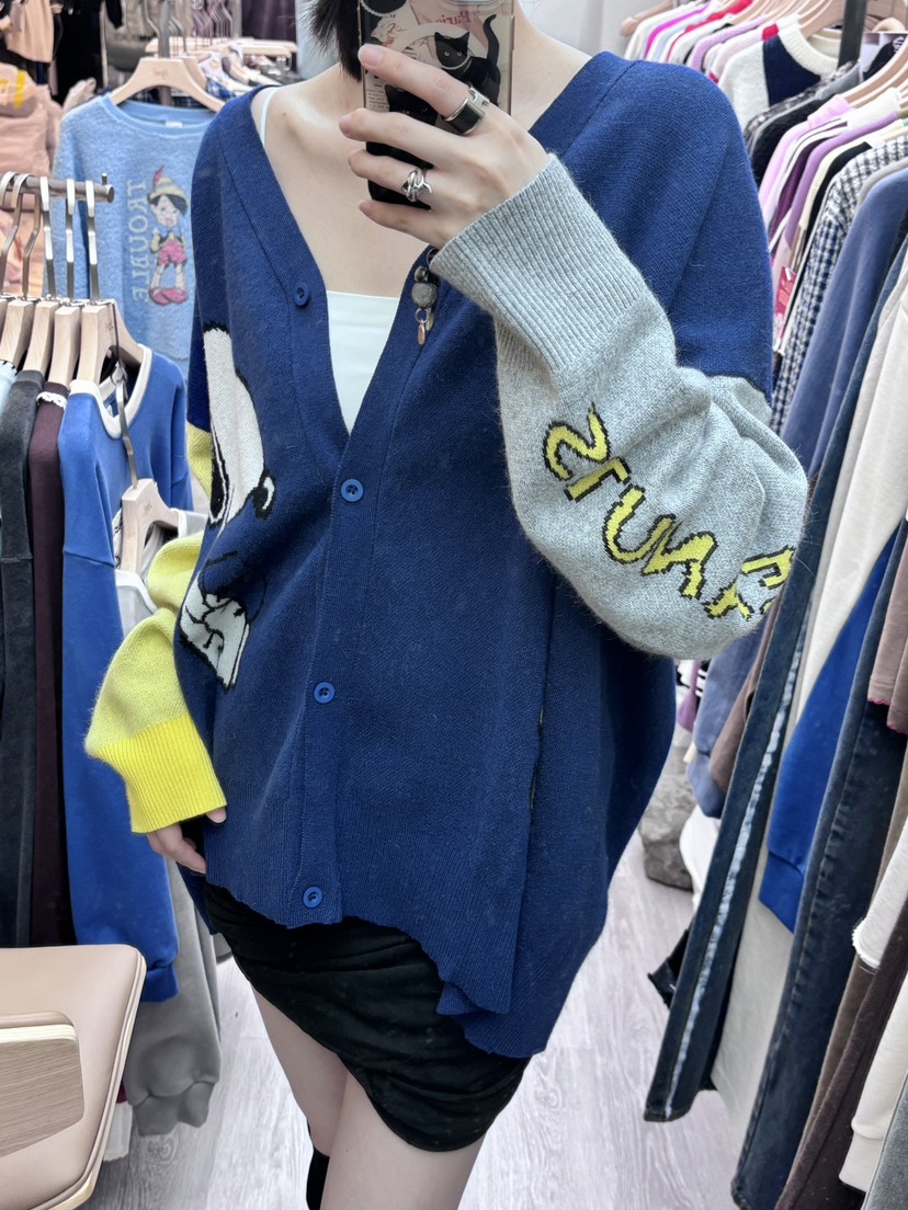 STICK WITH東大門㊣直郵女士新款真品推薦針織衫史努比開衫STICK WITH針織衫