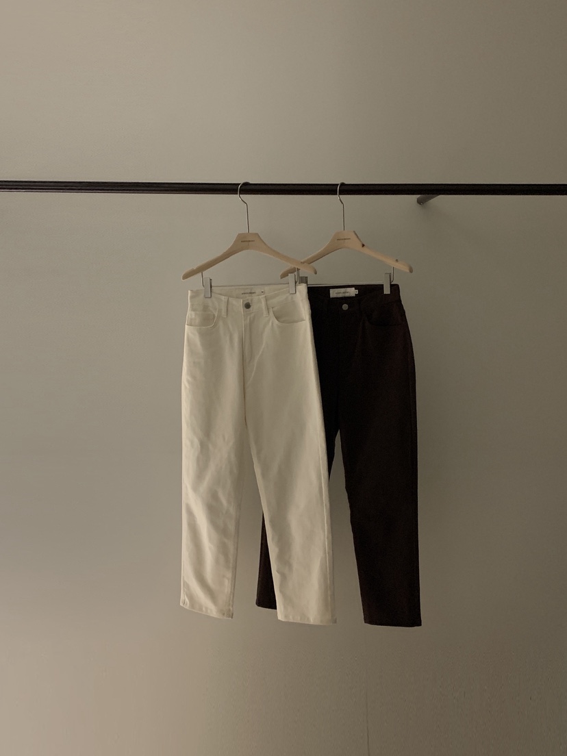 ANDYOUBROWN東大門㊣直郵女士新品人氣25秋冬時尚職業牛仔褲ANDYOUBROWN牛仔褲圖色2左二色