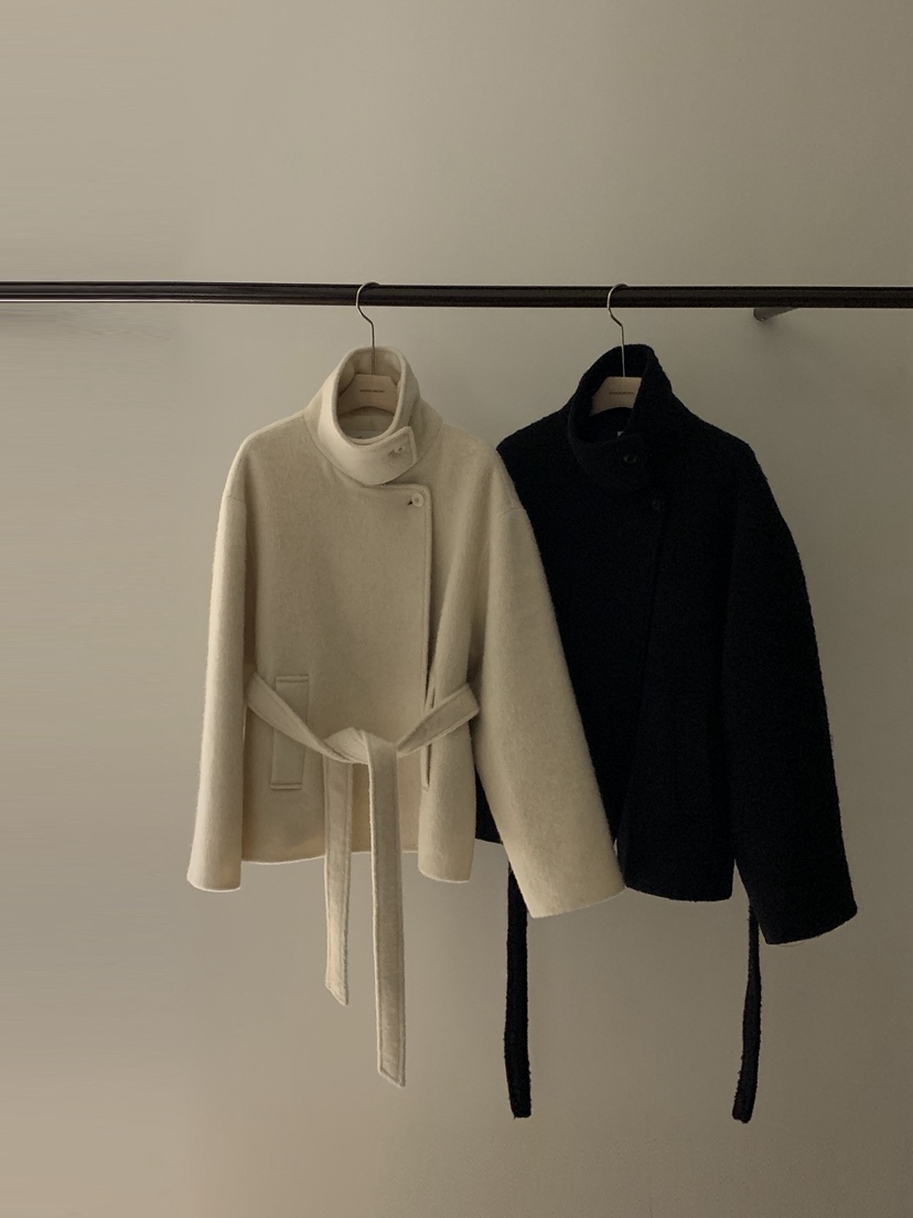 ANDYOUBROWN韓國直郵㊣女士新款休閑短款大衣含腰帶手工高領ANDYOUBROWN短款大衣圖色2左二色