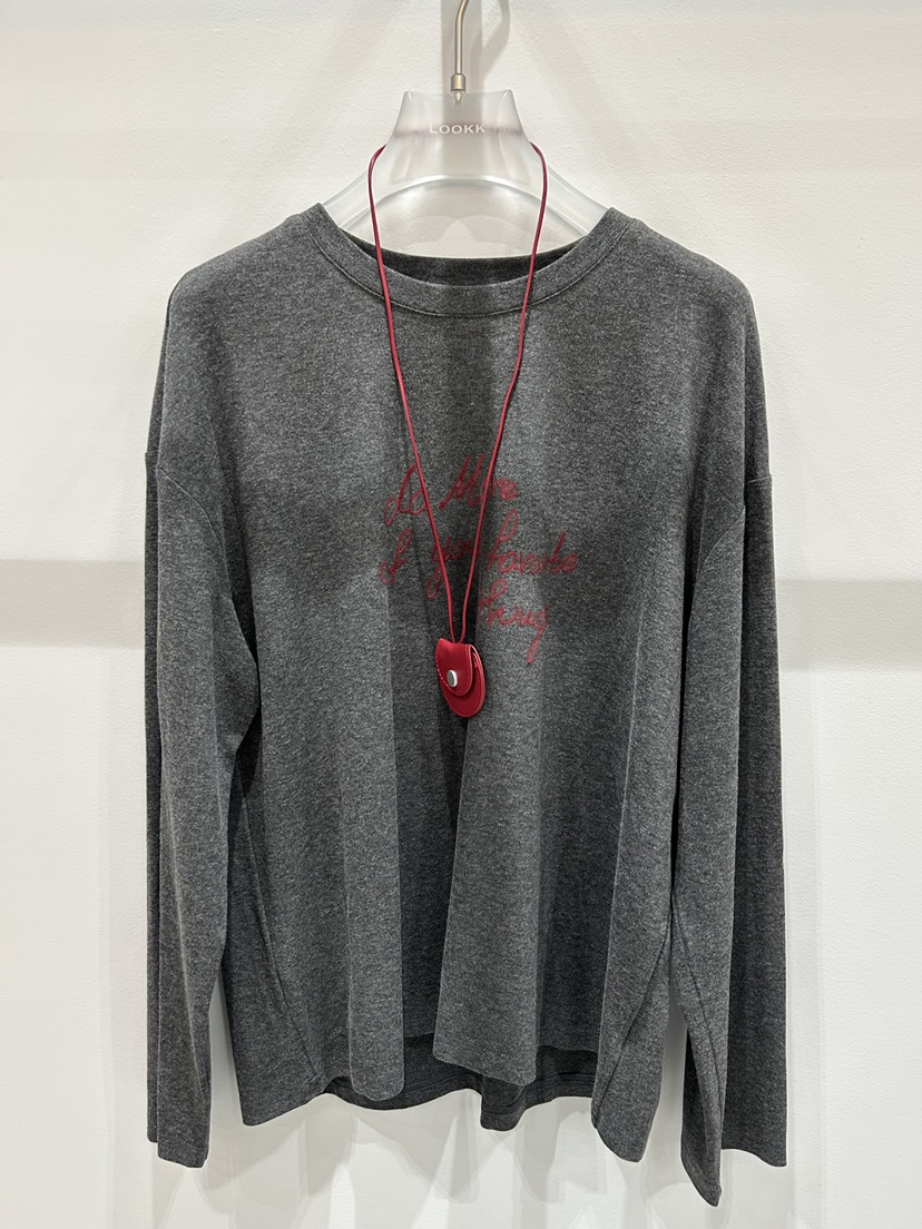 LOOKK東大門㊣代購女裝新款熱賣推薦25秋冬休閑長袖T恤含飾品LOOKK長袖T恤圖色3