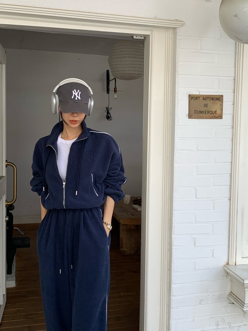 REVE CITE-L韓國代購㊣女裝新款人氣時尚夾克羊毛拉鏈拼色REVE CITE夾克圖色2