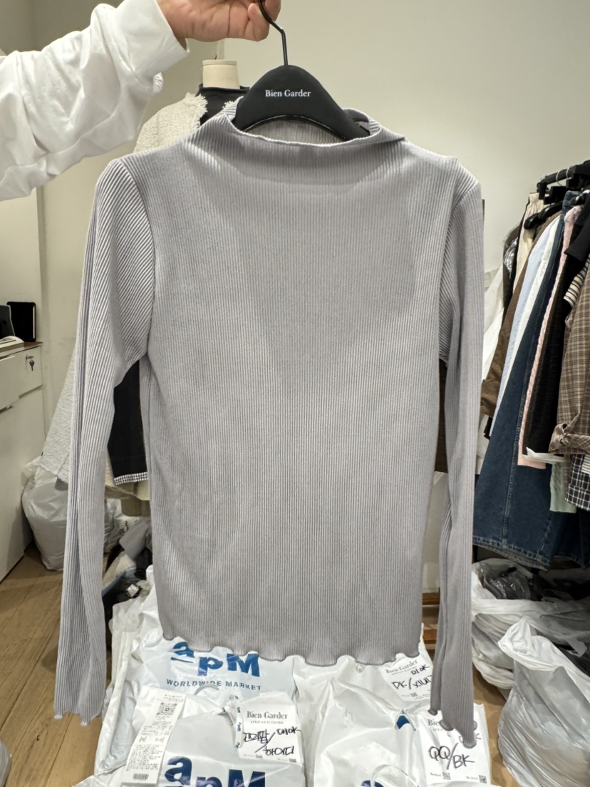 BIEN GARDER東大門㊣實拍女士新款推薦人氣長袖T恤柔軟褶皺BIEN GARDER長袖T恤圖色2