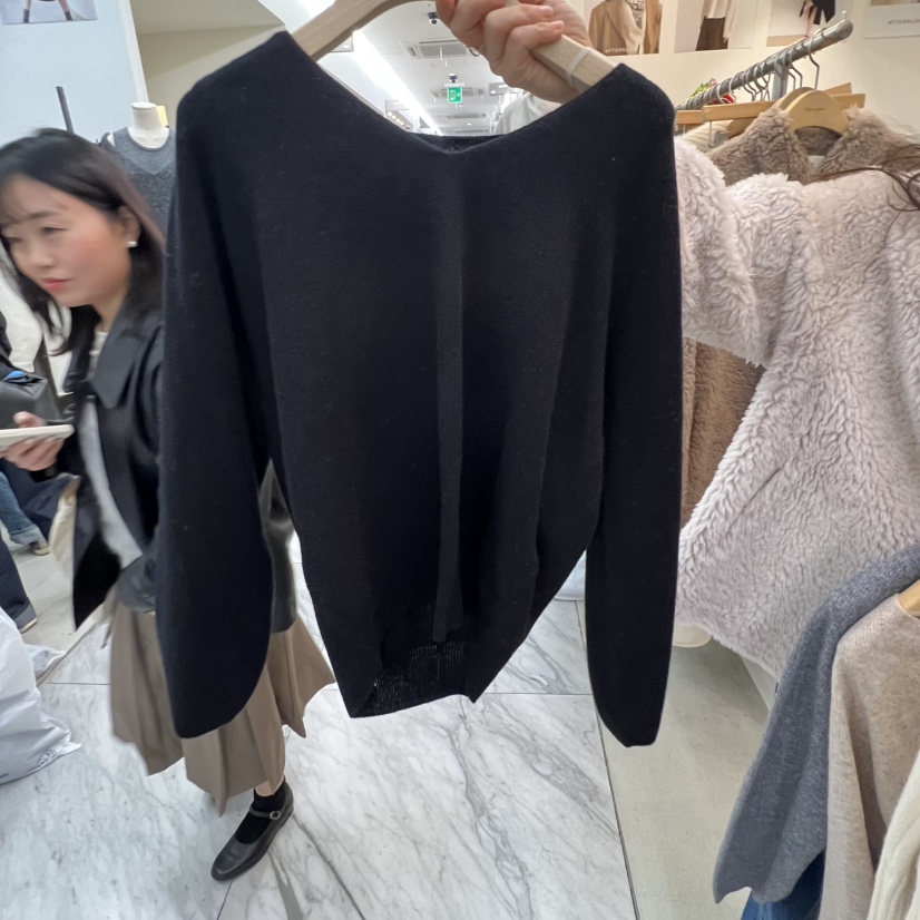 AFTERGLOW韓國直郵㊣女士新款人氣熱賣真品推薦針織衫V領破洞AFTERGLOW針織衫