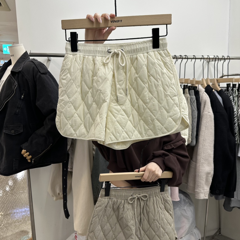 VENEFIT韓國代購㊣女士新品推薦真品熱賣人氣25秋冬短褲填充VENEFIT/JENNIE短褲