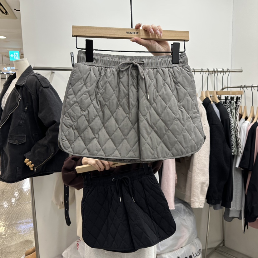 VENEFIT韓國代購㊣女士新品推薦真品熱賣人氣25秋冬短褲填充VENEFIT/JENNIE短褲圖色3