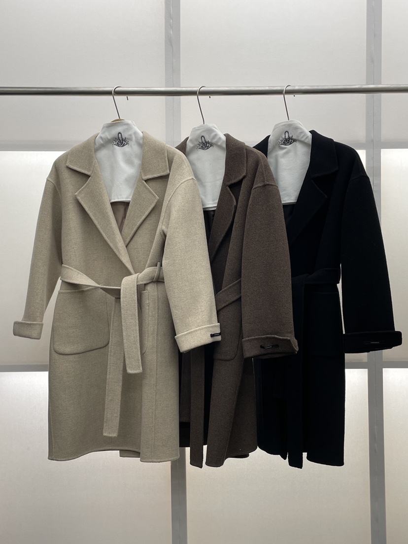 MILUI韓國直郵㊣女士新款職業熱賣時尚推薦中長款大衣含腰帶MILUI中長款大衣