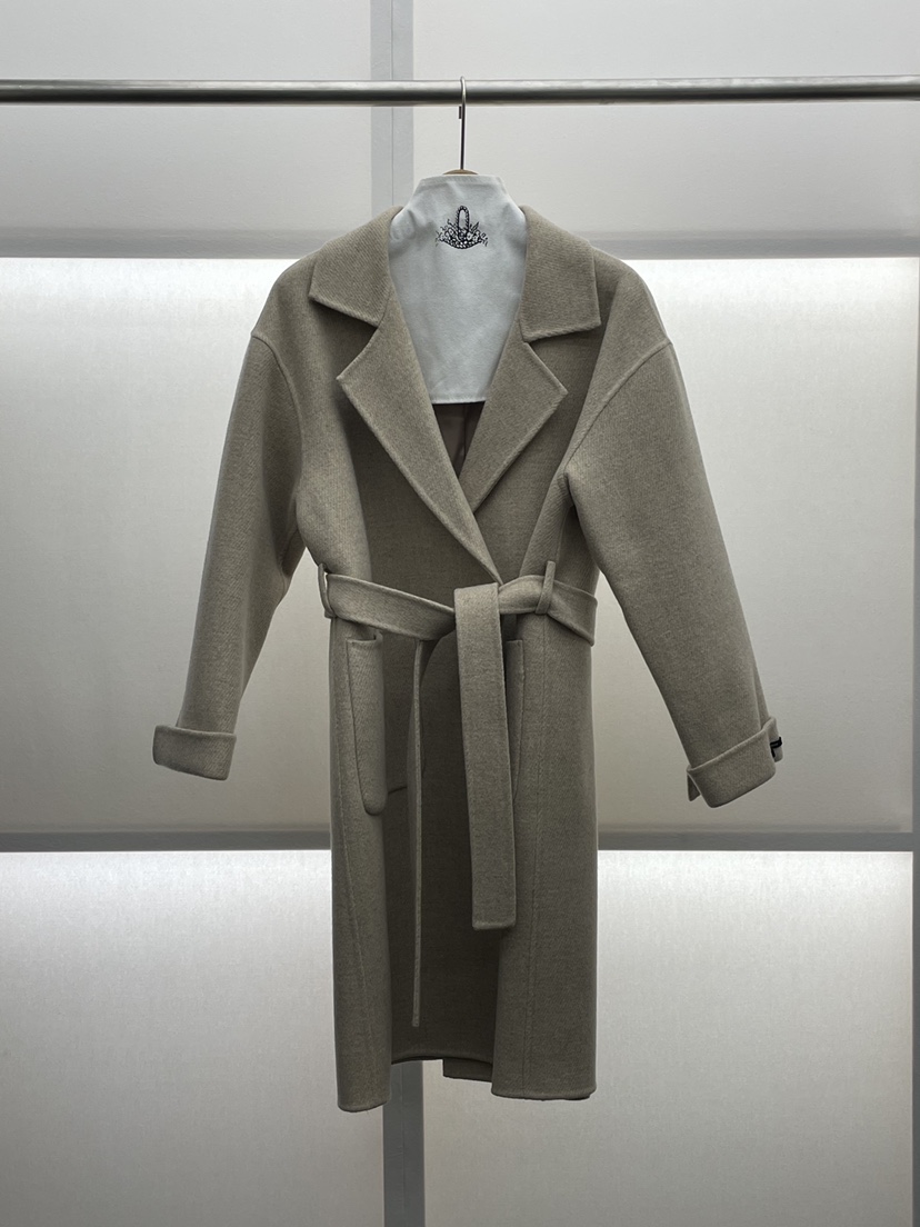 MILUI韓國直郵㊣女士新款職業熱賣時尚推薦中長款大衣含腰帶MILUI中長款大衣