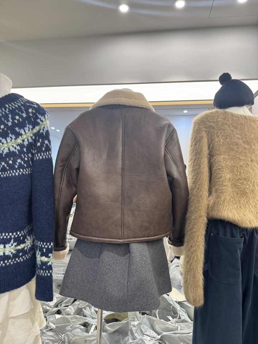 OLI SEOUL東大門㊣直郵女士新款25秋冬推薦職業休閑短款棉服OLI SEOUL短款棉服