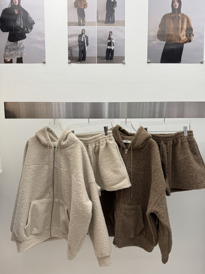 AMOOD東大門㊣直郵女裝新品休閑25秋冬人氣時尚熱賣衛衣拉鏈AMOOD衛衣