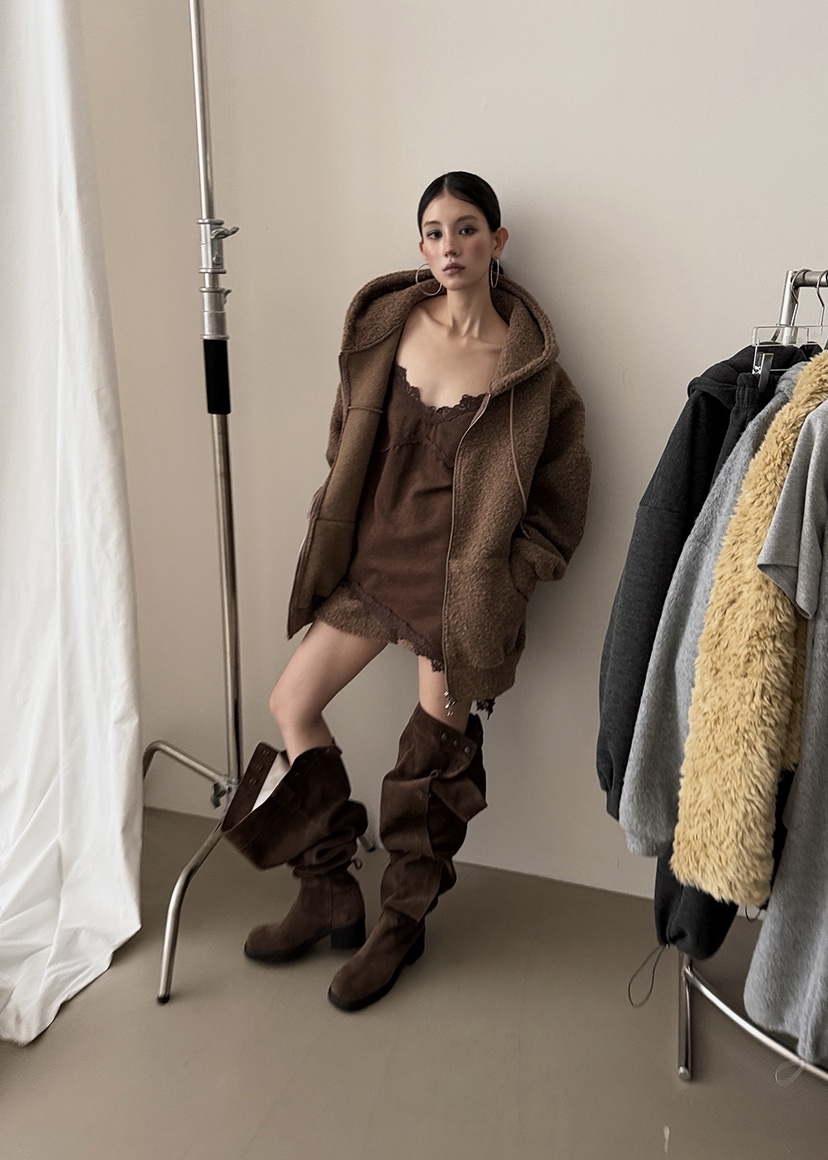 AMOOD東大門㊣直郵女裝新品休閑25秋冬人氣時尚熱賣衛衣拉鏈AMOOD衛衣