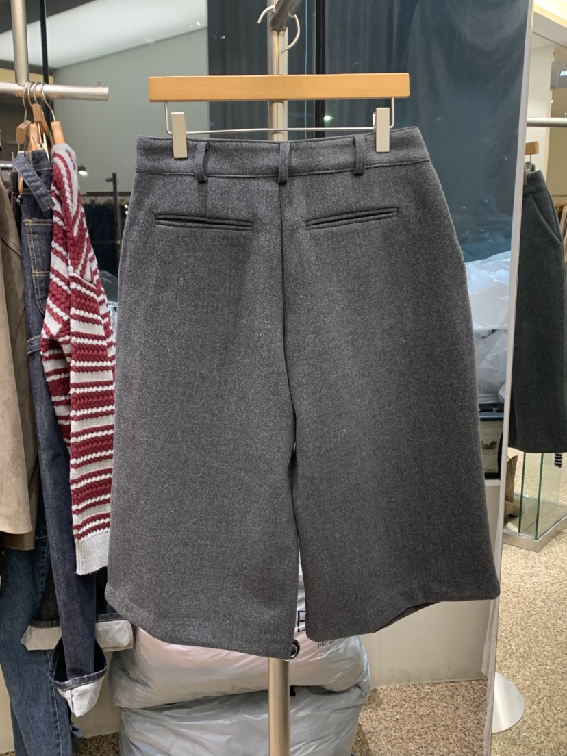 VAARA東大門㊣實拍女裝新品人氣熱賣25秋冬時尚職業休閑短褲VAARA短褲