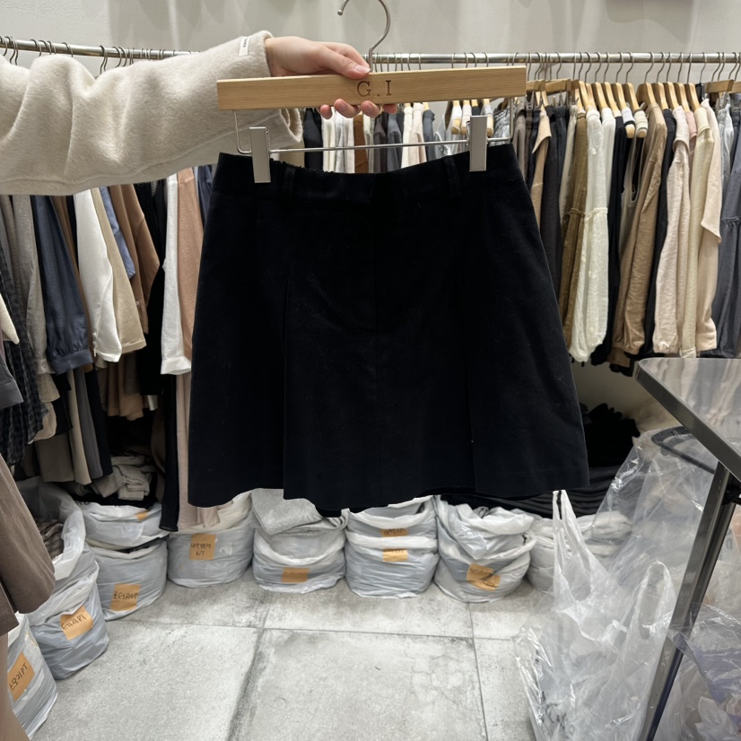 G.I-L東大門㊣代購女裝新款25秋冬休閑人氣熱賣裙褲燈心絨G.I-L裙褲圖色2