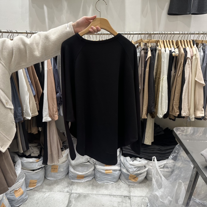 G.I-L韓國代購㊣女裝新款休閑職業熱賣時尚真品人氣長袖T恤G.I-L長袖T恤