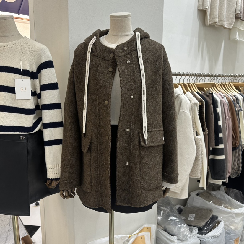 G.I-L東大門㊣代購女裝新品真品推薦人氣熱賣短款大衣人字形G.I-L短款大衣圖色2