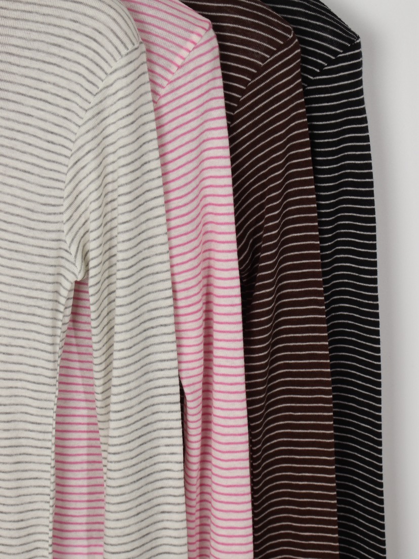 CCW東大門㊣直郵女裝新品人氣真品25秋冬長袖T恤美利奴羊毛CCW--NYUNYU長袖T恤