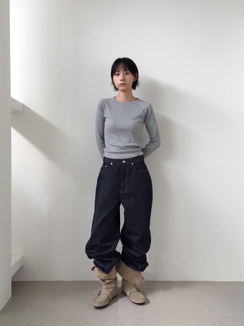 CCW韓國代購㊣女裝新款熱賣職業人氣推薦休閑真品25秋冬長袖T恤CCW--NYUNYU長袖T恤