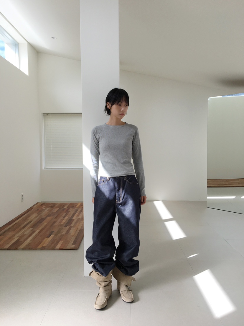 CCW韓國代購㊣女裝新款熱賣職業人氣推薦休閑真品25秋冬長袖T恤CCW--NYUNYU長袖T恤