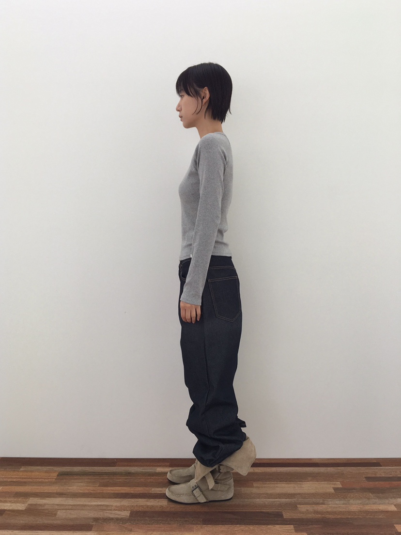 CCW韓國代購㊣女裝新款熱賣職業人氣推薦休閑真品25秋冬長袖T恤CCW--NYUNYU長袖T恤