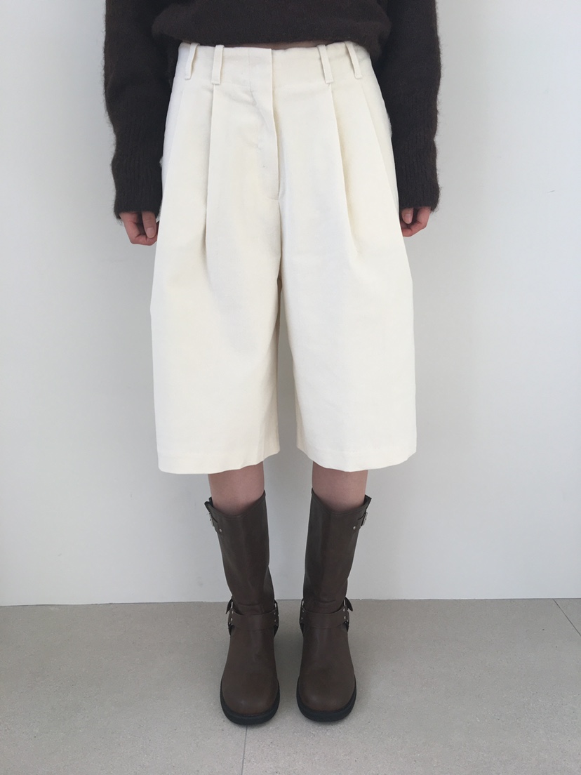 CCW東大門㊣實拍女裝新款25秋冬熱賣推薦時尚休閑人氣真品短褲CCW--NYUNYU短褲