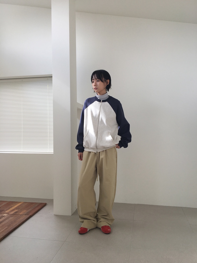 CCW韓國直郵㊣女士新款真品人氣休閑25秋冬推薦時尚職業衛衣CCW--NYUNYU衛衣