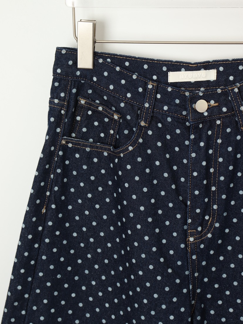 CCW東大門㊣代購女裝新品熱賣25秋冬職業推薦時尚休閑真品短褲CCW--NYUNYU短褲