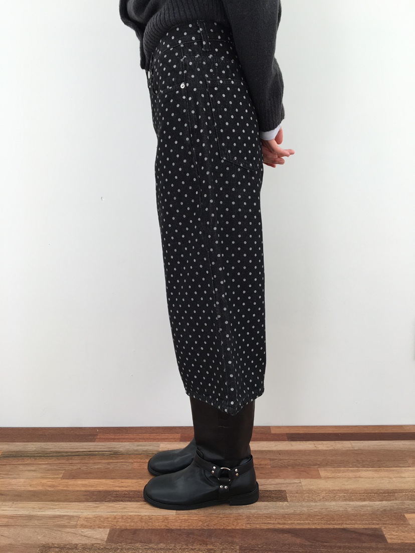 CCW東大門㊣代購女裝新品熱賣25秋冬職業推薦時尚休閑真品短褲CCW--NYUNYU短褲