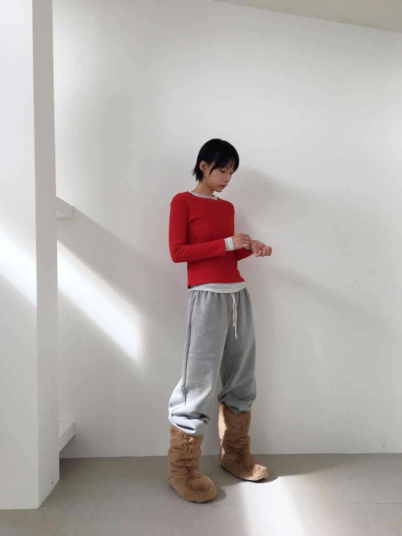 CCW東大門㊣實拍女裝新款熱賣推薦真品職業人氣25秋冬長袖T恤CCW--NYUNYU長袖T恤