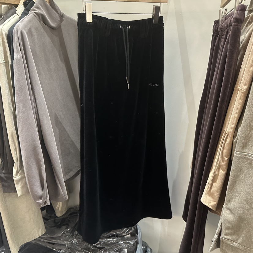 PITA韓國直郵㊣女裝新款25秋冬人氣真品推薦職業長裙天鵝絨THE VERLIN/piTa長裙圖色2