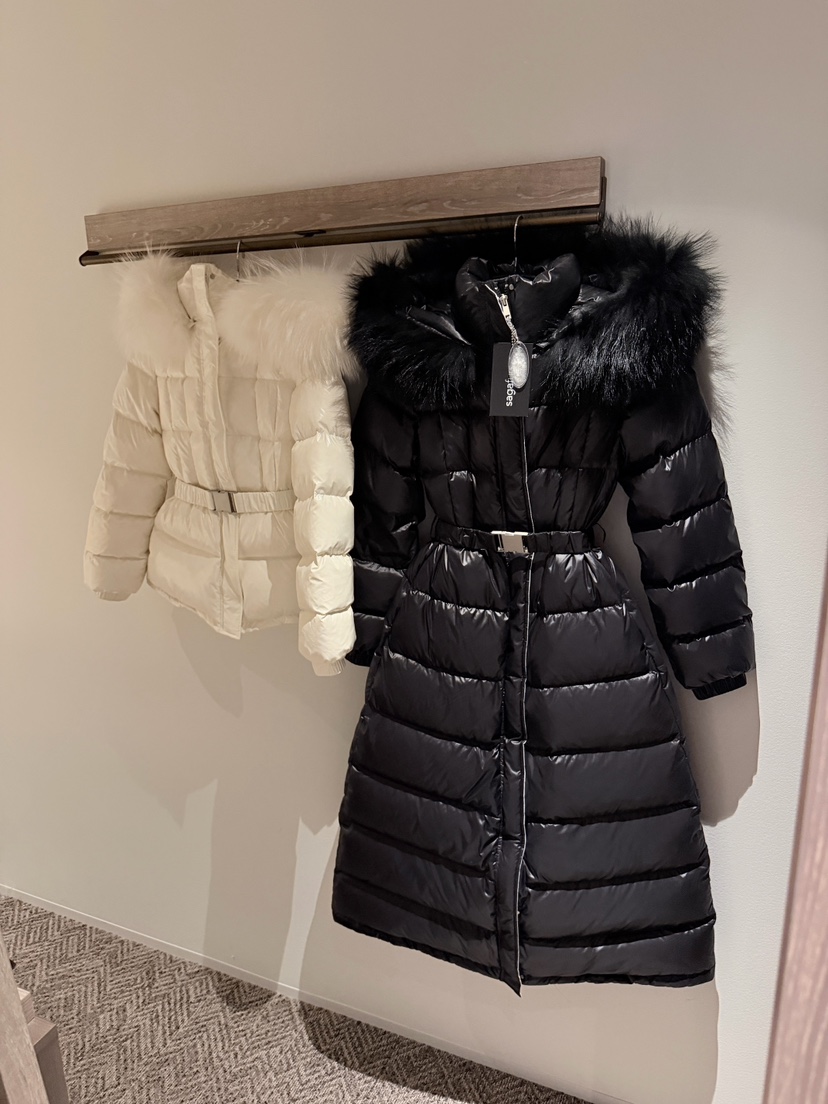 DAZE東大門㊣實拍女裝新品熱賣休閑長款羽絨服含腰帶拼色浣熊LAVIEU長款羽絨服